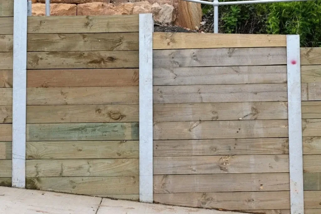 timber sleeper concrete retaining walls