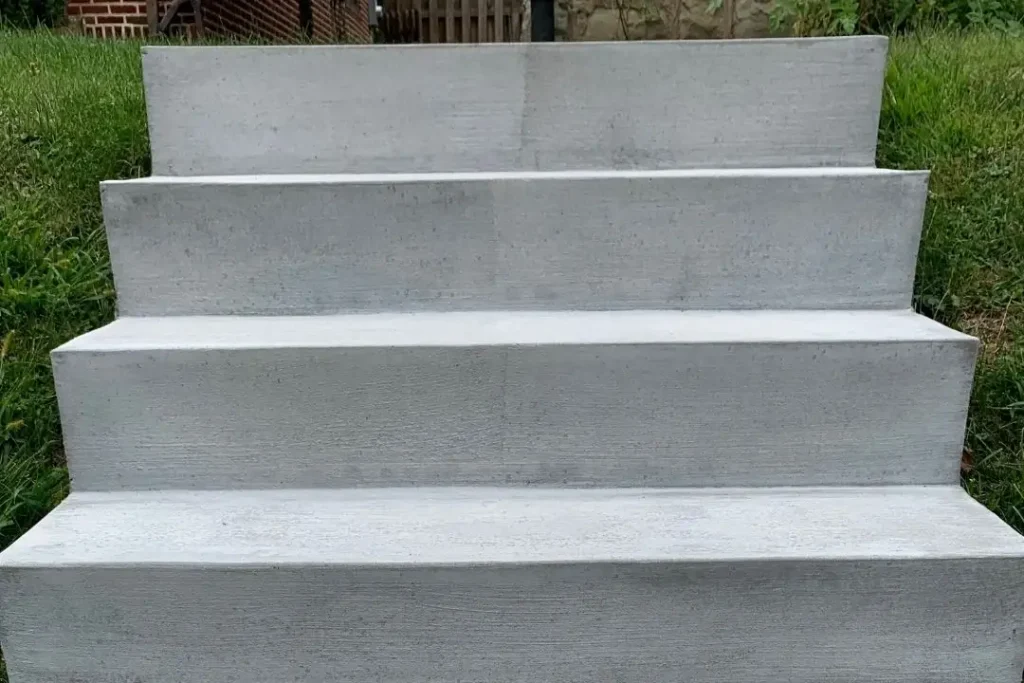 concrete steps in the backyard